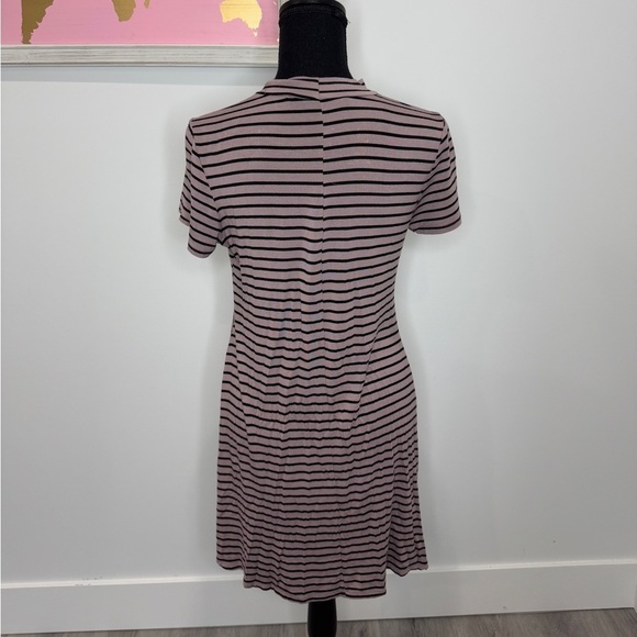 Rebel Sugar Stripe Short Sleeve Flowy Women’s Dress (M) - Picture 4 of 6